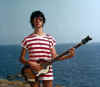 Paolo Goglio in Calabria con il basso Hofner